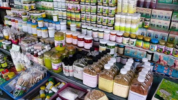 Article : [Radio] Les médicaments en vente dans les rues en Côte d’Ivoire, attention danger !